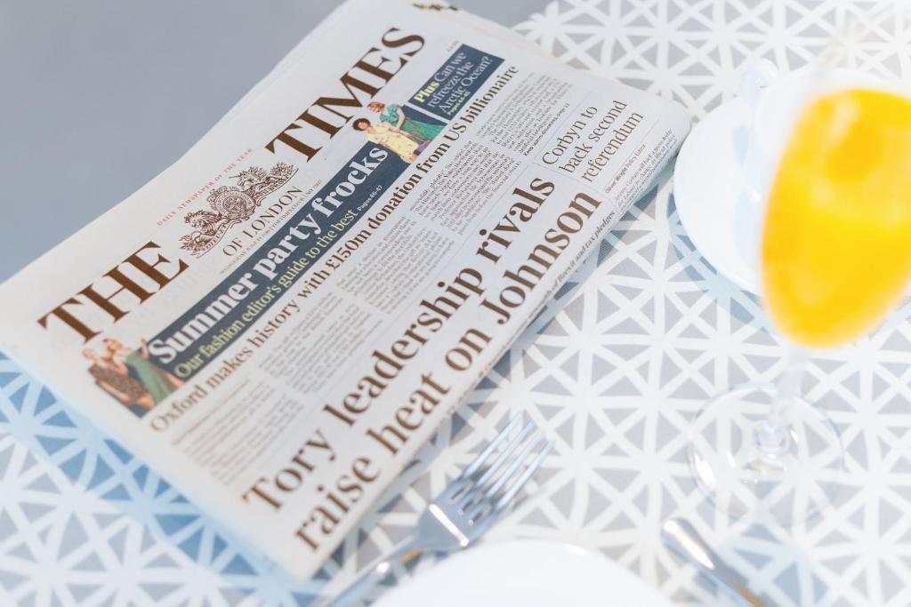 gallery_image_hidden_9