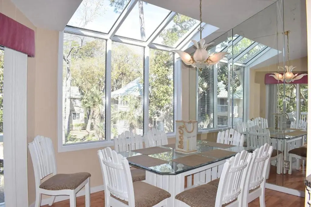 701 Barrington Park
