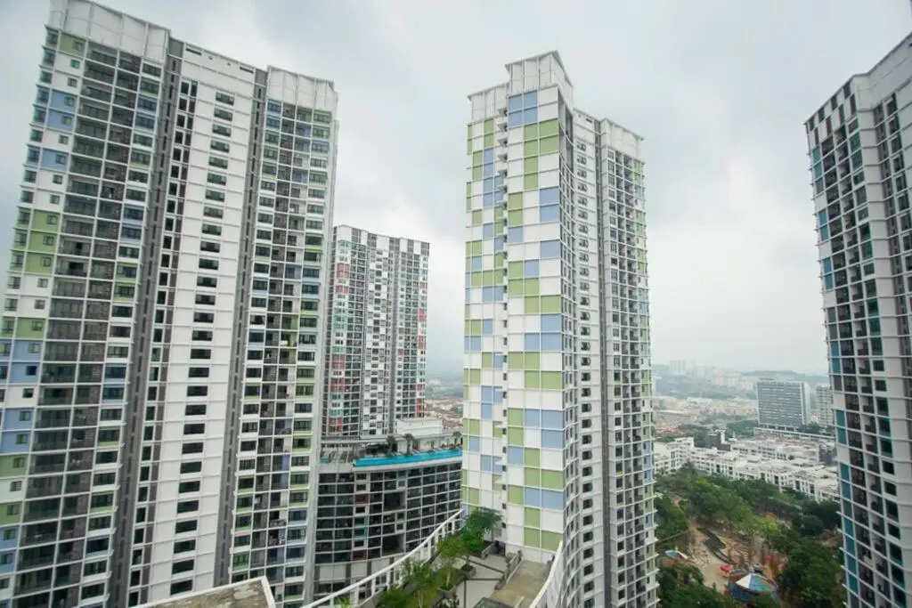 Luxury Penthouse iCity Near Mall & Themepark FREE PARKING
