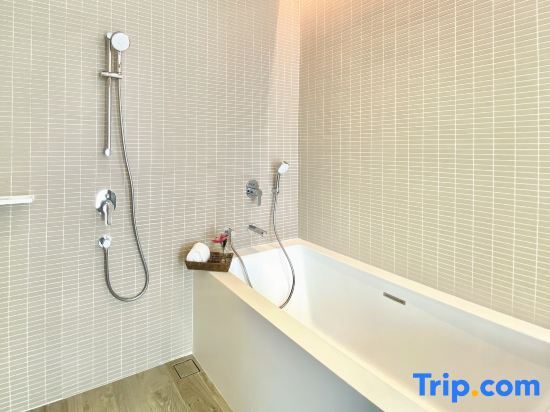 Двухместная студия Deluxe двуспальная кровать в Oakwood Suites Bangkok