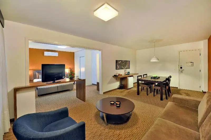 Hotel Deville Curitiba - Chambres