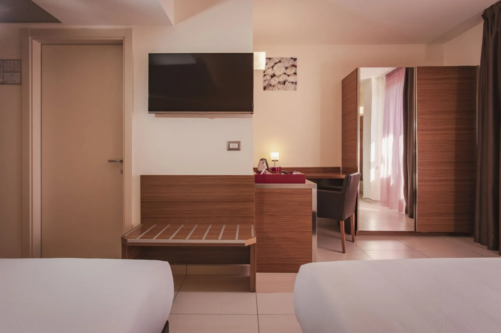 Hotel photo 16