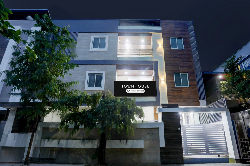 Super Townhouse DAVV University Indore Formerly Indrapuri