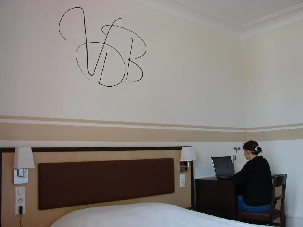 Standard Double room with park view (full double bed)