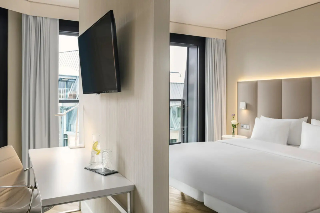 Superior room with view