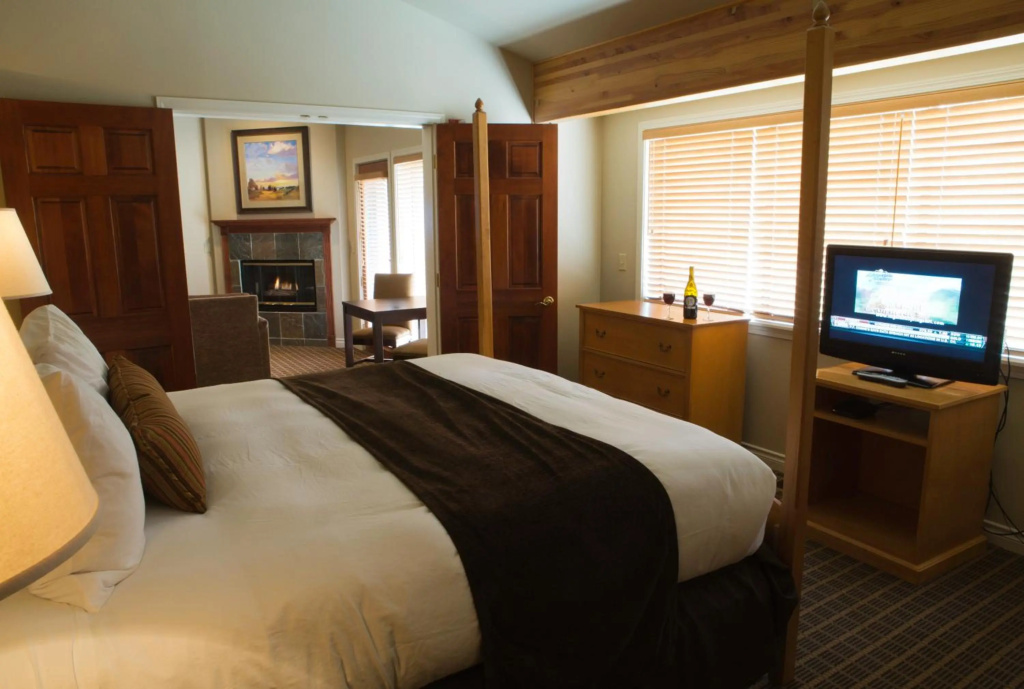 Pine Ridge Inn — 3