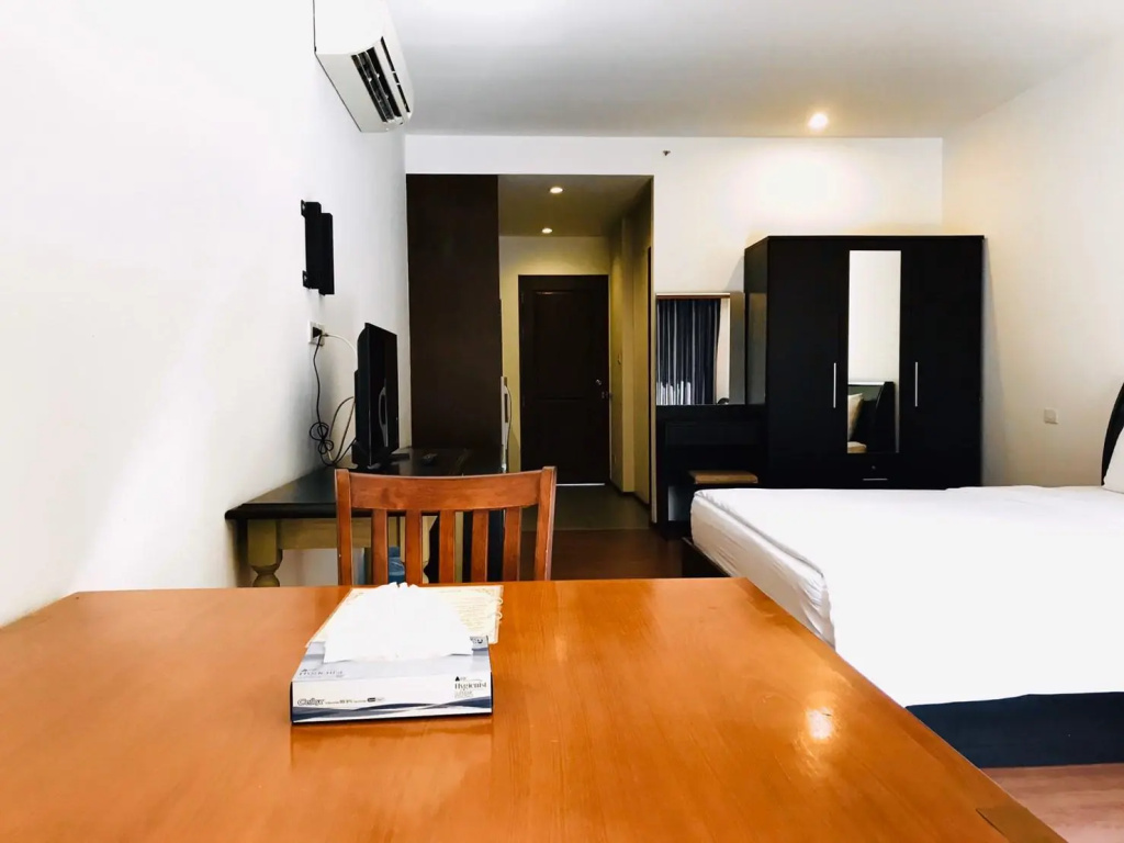 Standard Double room (full double bed)