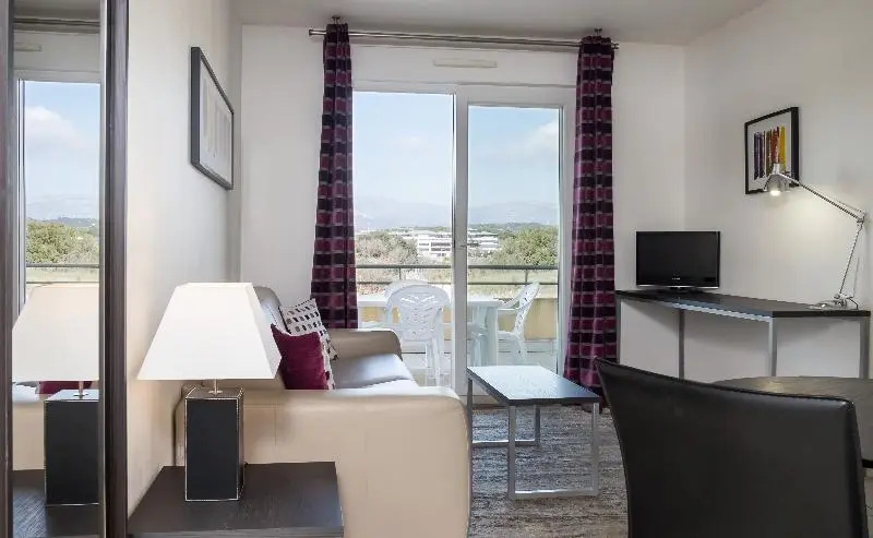 Nemea Appart Hotel Green Side Biot Sophia Antipolis - Chambres
