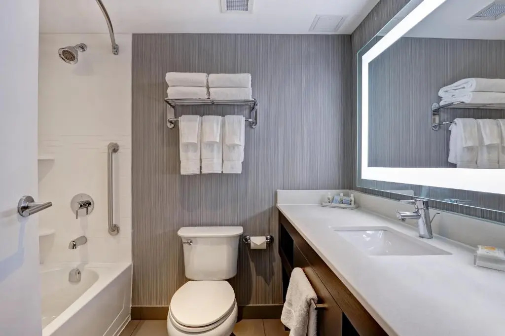 Holiday Inn Mississauga Toronto West by IHG - Chambres