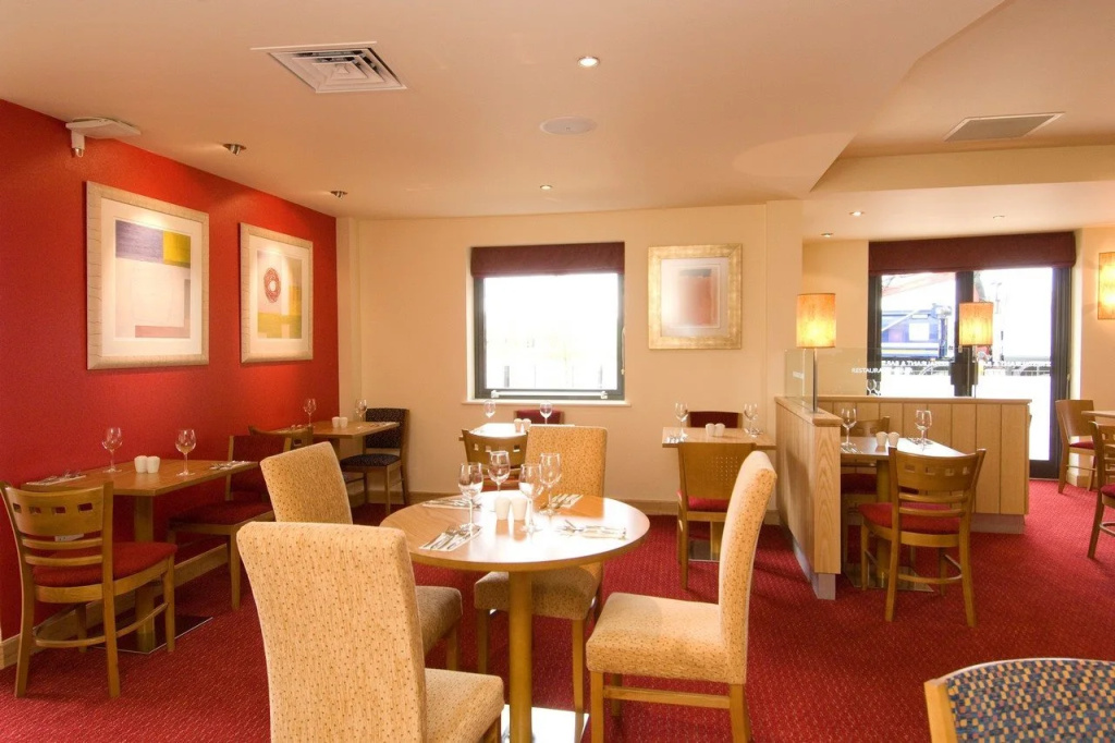 Premier Inn Cambridge - A14 J32 - Général