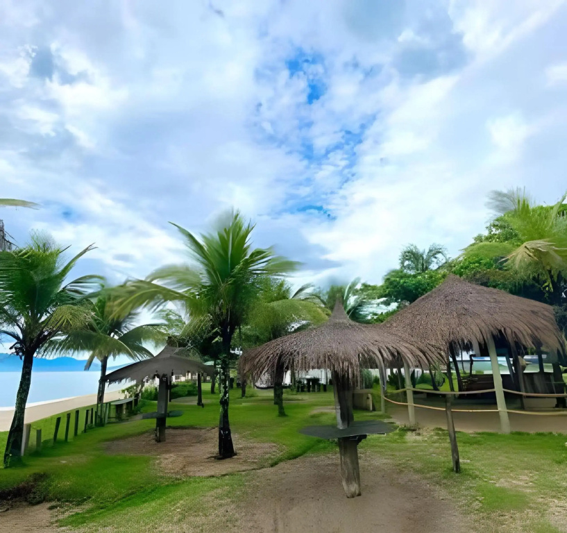 Casa em Condomínio Frente a Praia Caraguatatuba