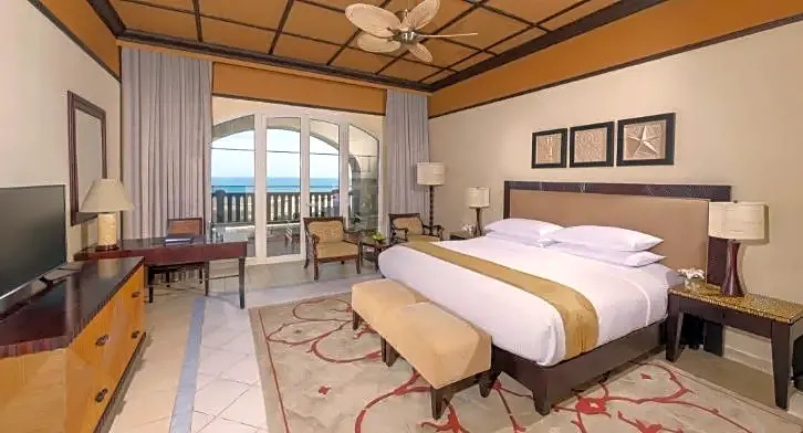 Anantara Desert Islands Resort & Spa