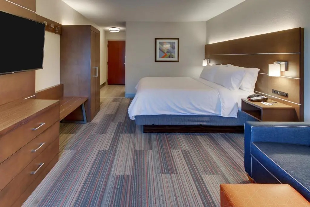 Holiday Inn Express & Suites Atlanta N-Perimeter Mall Area by IHG - Chambres