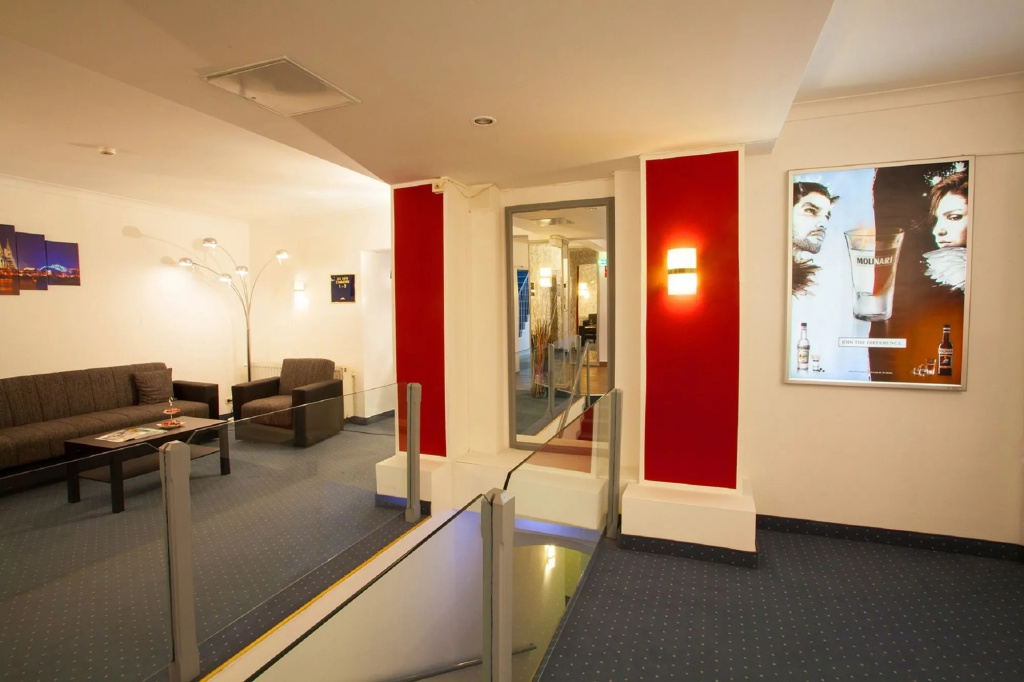 Hotel photo 12