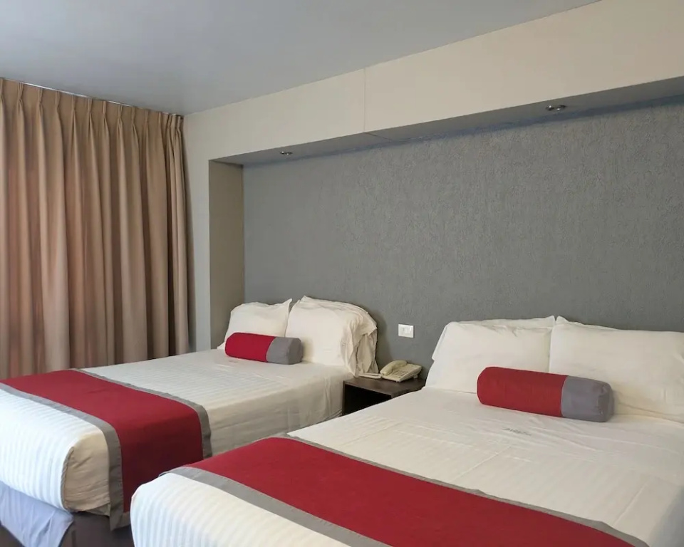Economy Quadruple room with balcony