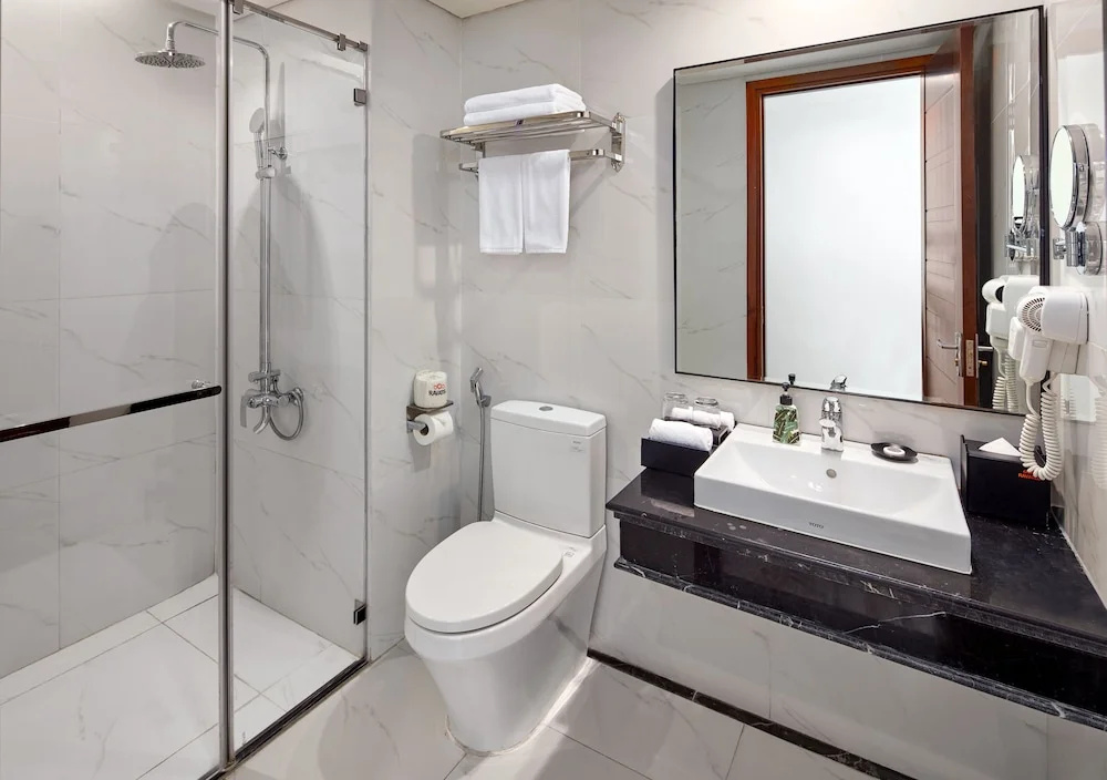 1 Bedroom Superior Double room with park view (full double bed)