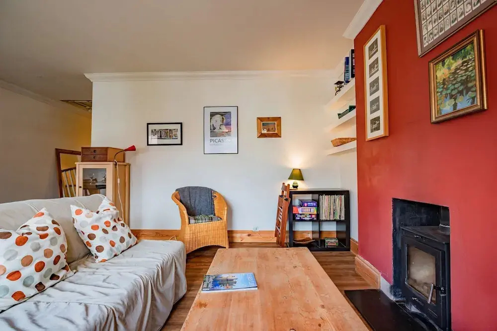 Host Stay Wellington Apartment - фото 2
