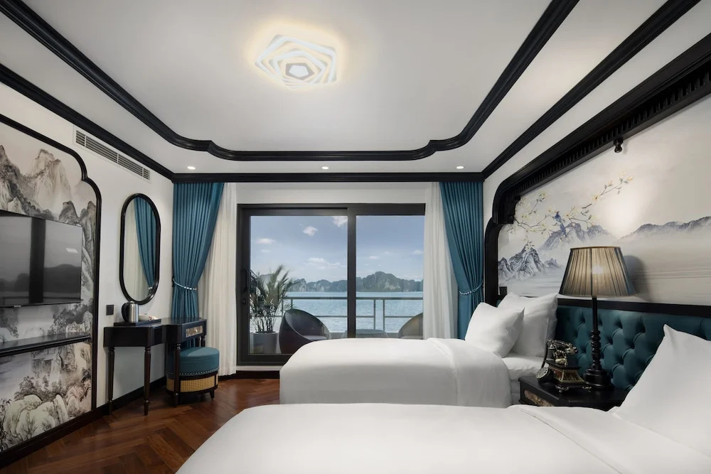1 Bedroom Premier Suite with balcony and with ocean view