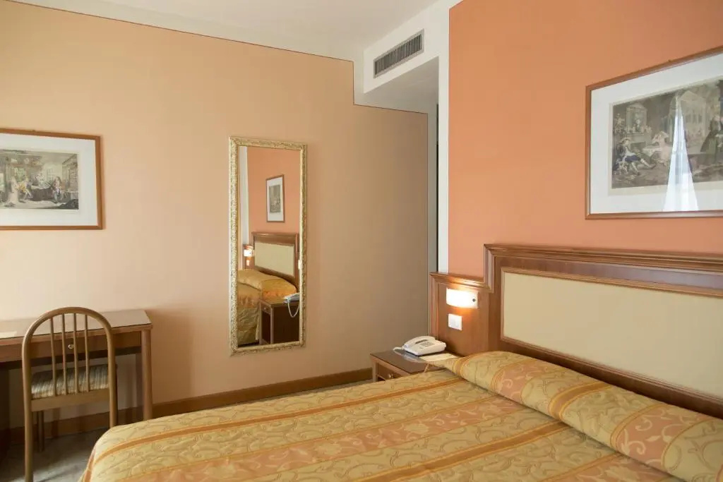 Standard Single room