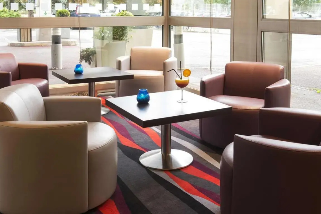 Best Western Plus Paris Orly Airport 35