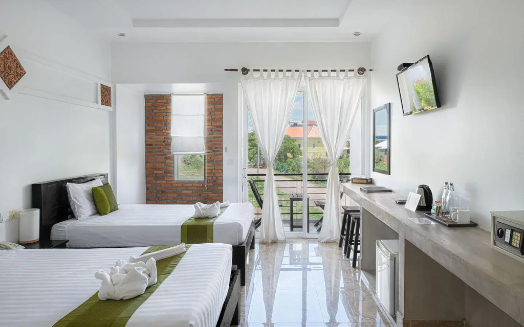 Superior Double room with balcony (twin beds)