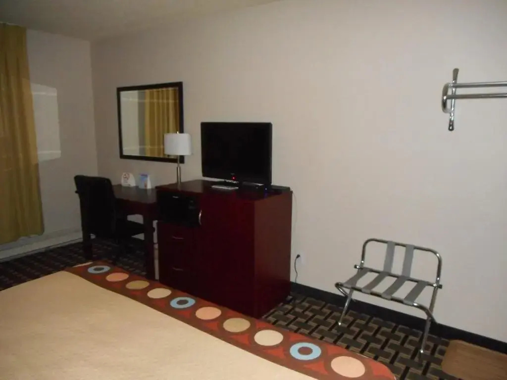 Super 8 Fox Creek - фото 27