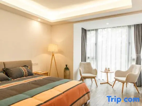 Double Studio (full double bed)