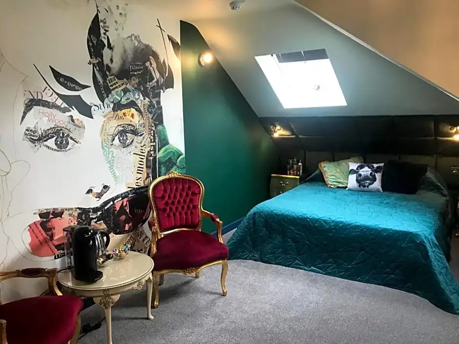 Deluxe Junior Suite