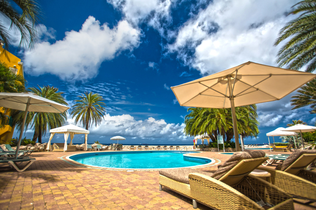 Beach & Waterfront