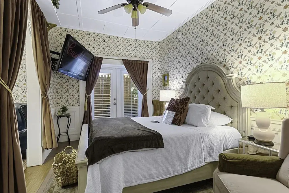 Standard Double Basement room (full double bed)