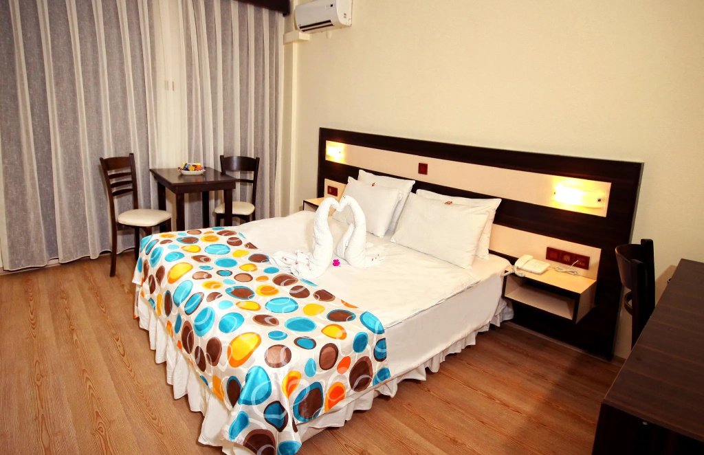Standard Double room (full double bed)