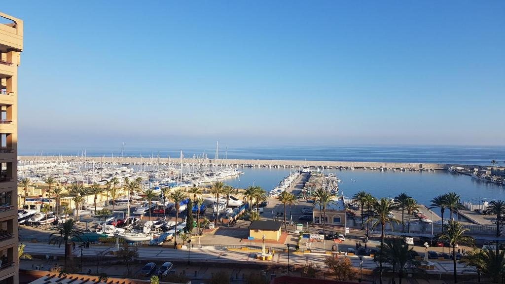NEW! Seafront luxury studio in Las Palmeras hotel