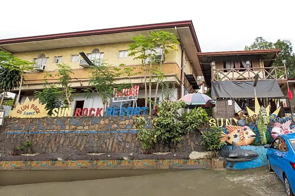 OYO 588 Sunrock Resort