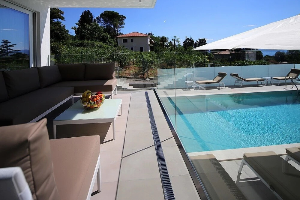 Designed Apartment with Swimming Pool - фото 14