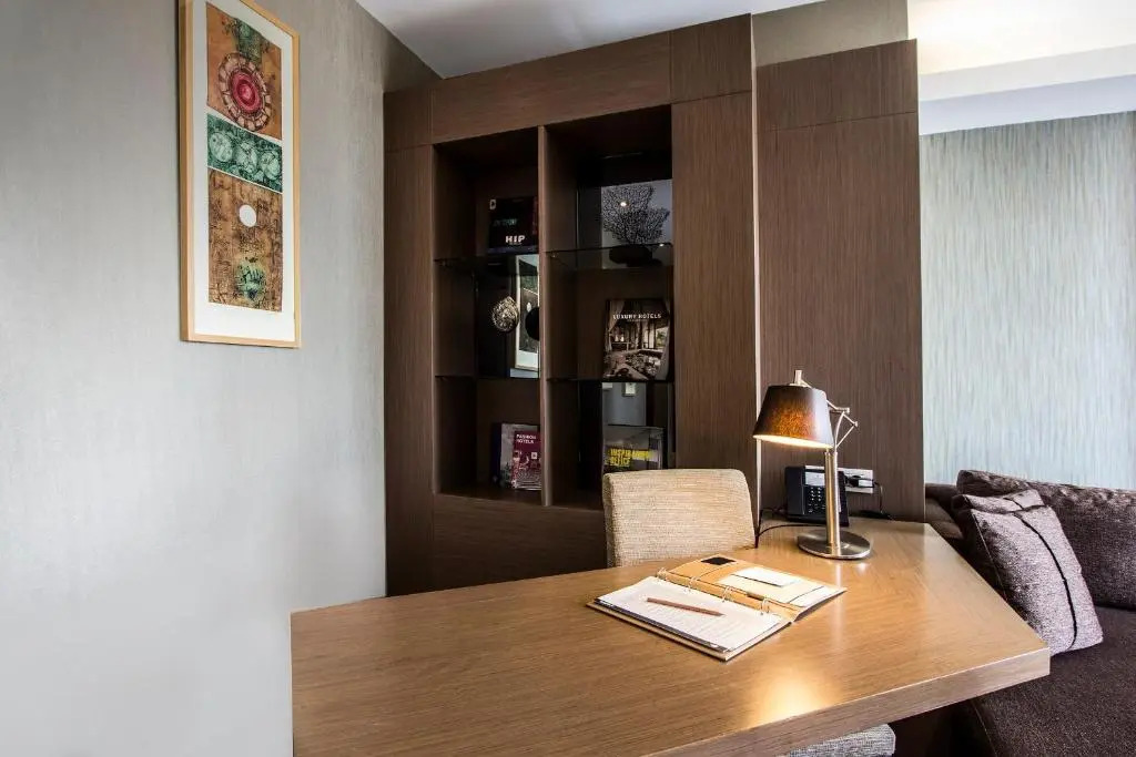 Люкс Residential с гидромассажной ванной и парилкой в Avantgarde Urban Levent