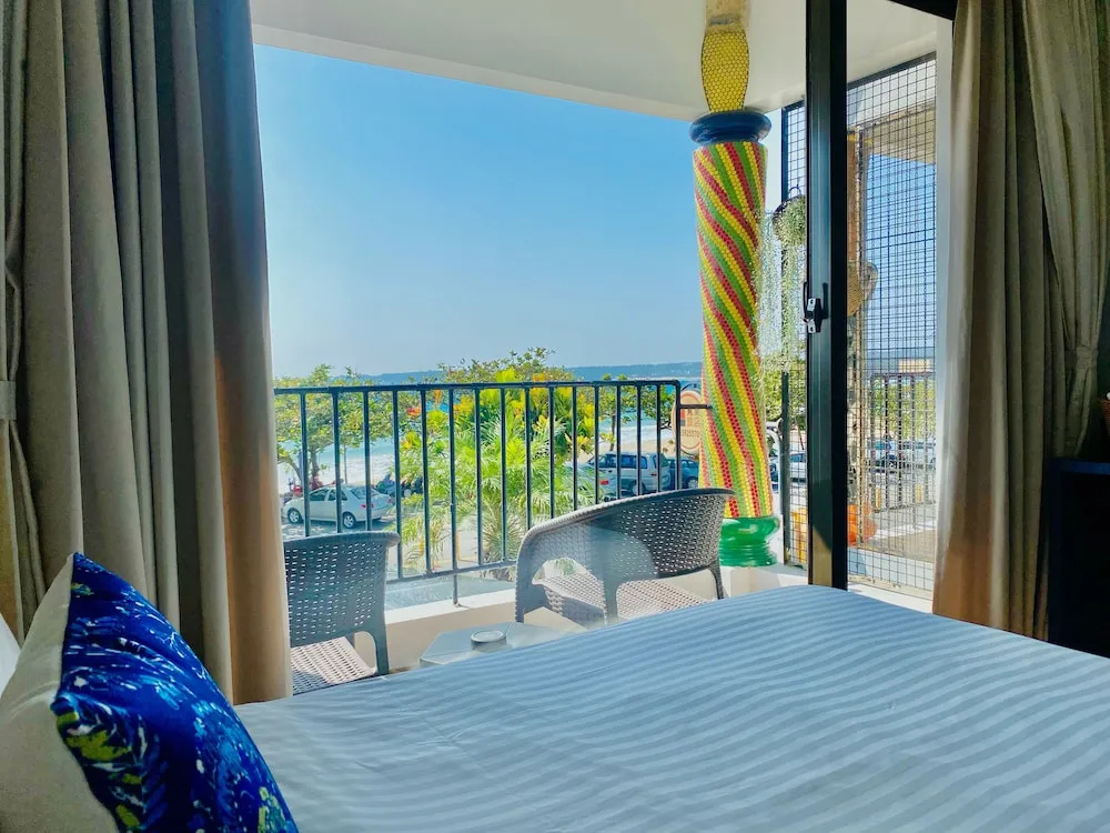Standard Quadruple room with balcony and with ocean view