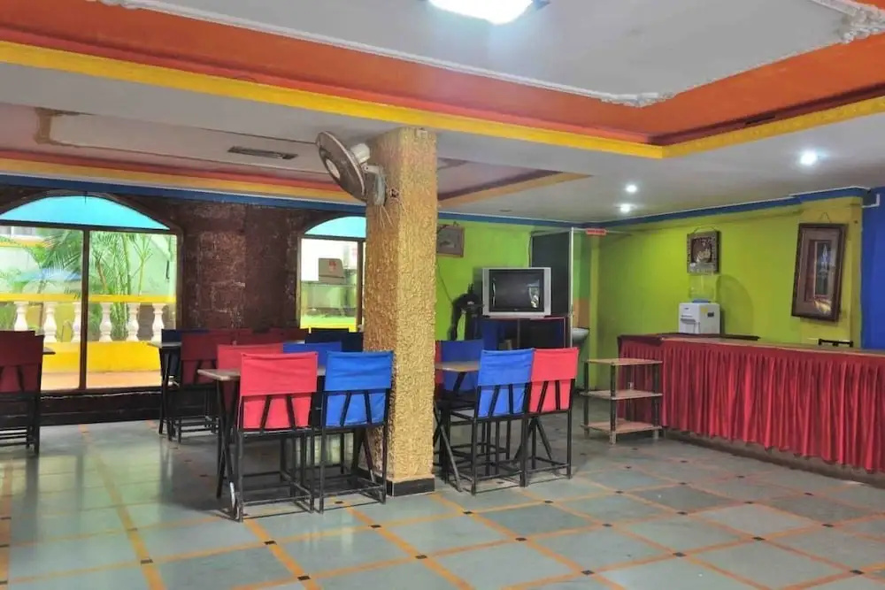 Krish Holiday Inn Baga - Général