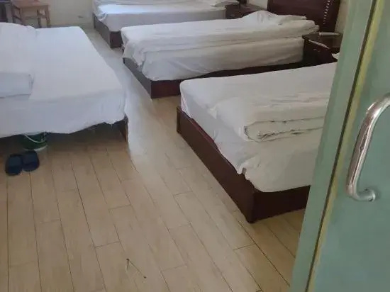Langxi Qinda Business Hotel