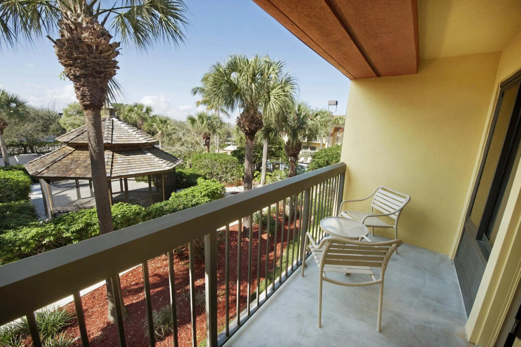 Balcony & Terrace