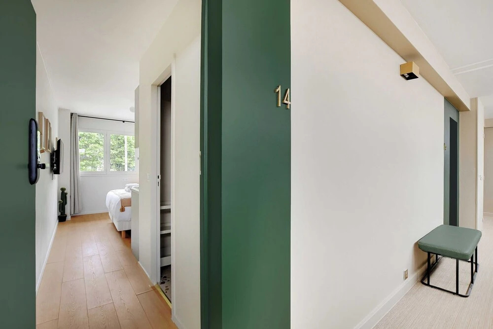 Modern "green Suites" Residence - Meudon/velizy — фото 1