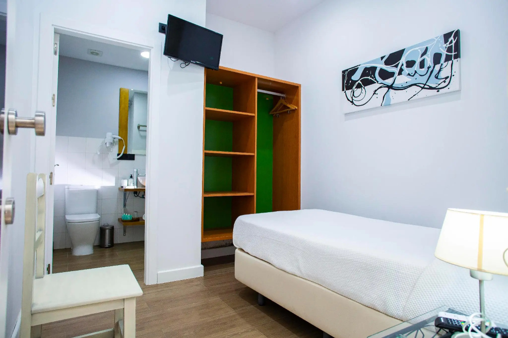 Standard Single room