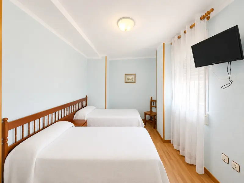 Hostal Ec Leon — 5