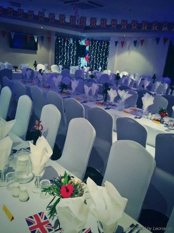 Holiday Inn Manchester-Central Park by IHG - Général