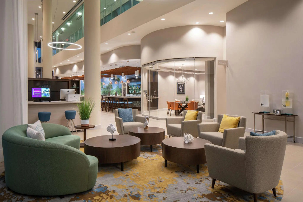 DoubleTree by Hilton Miami - Doral, FL - 5