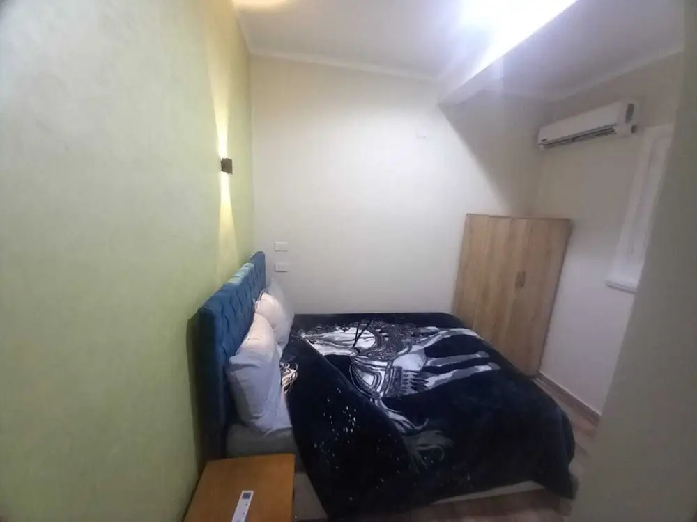 Economy room