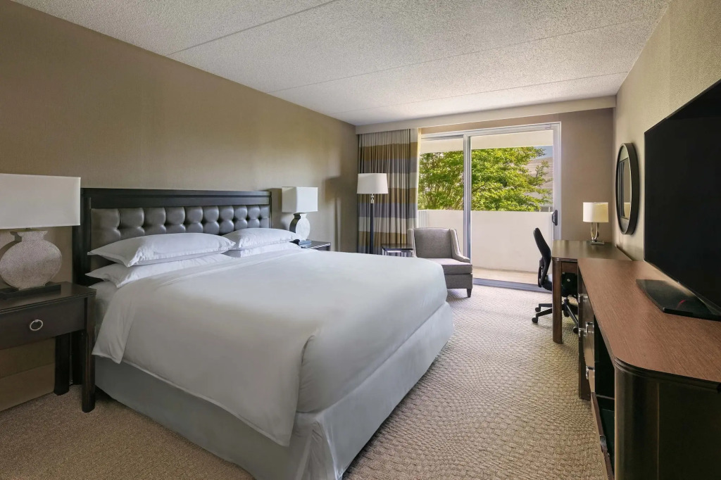 Sheraton Greensboro at Four Seasons — фото 4