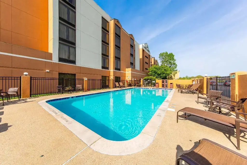 Hyatt Place Louisville East - Général