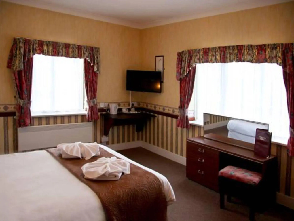 Hatter's Hotel - Général