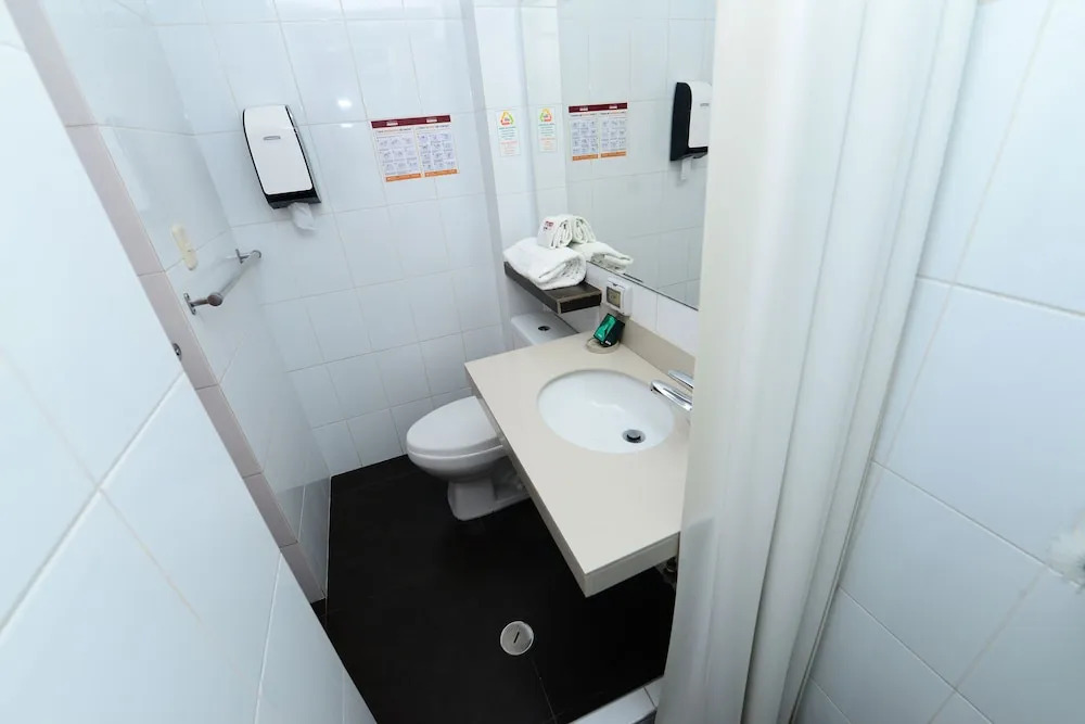 Yours Hotel Lifestyle - фото 7