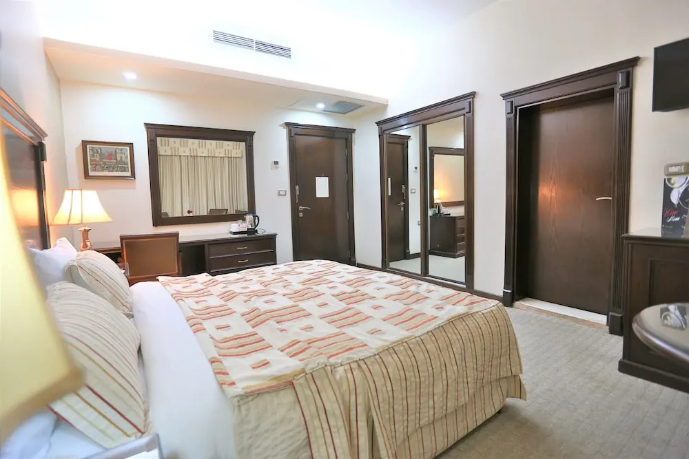 Standard Double room with balcony (full double bed)